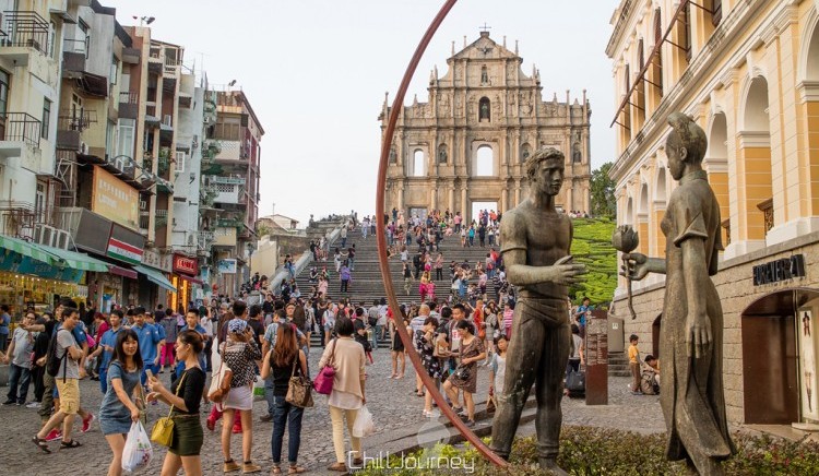 Senado square