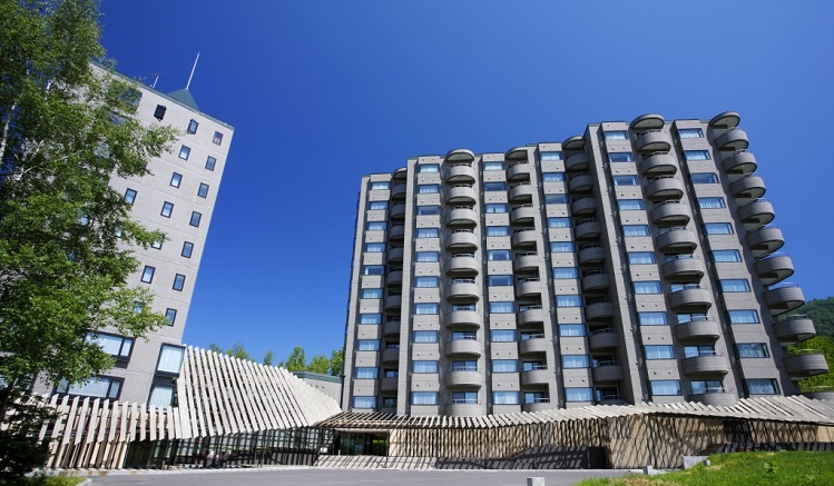 One_Niseko_Resort_Towers_01