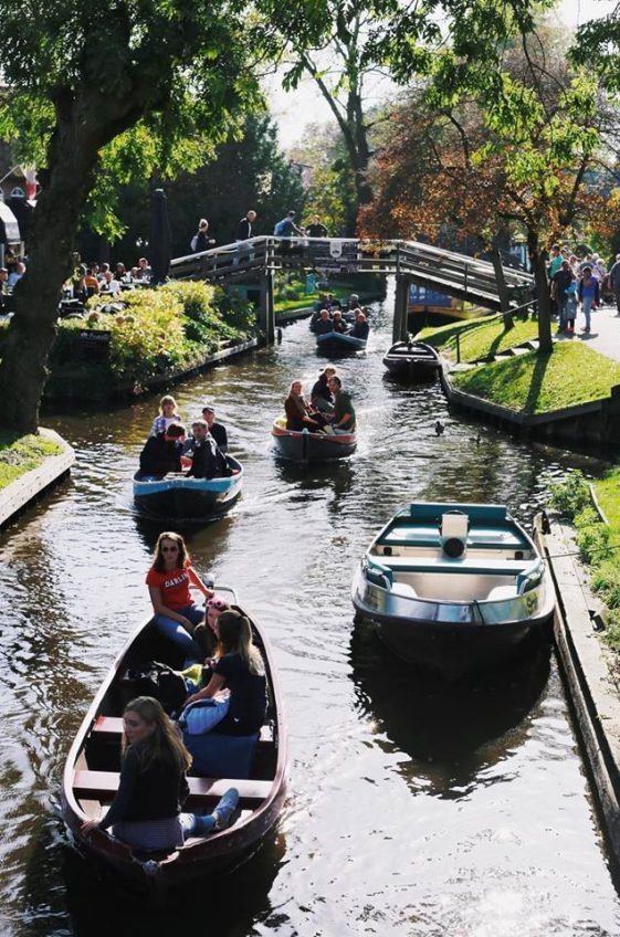 Dream Destination Netherlands Day 4 - Giethoorn - town 2