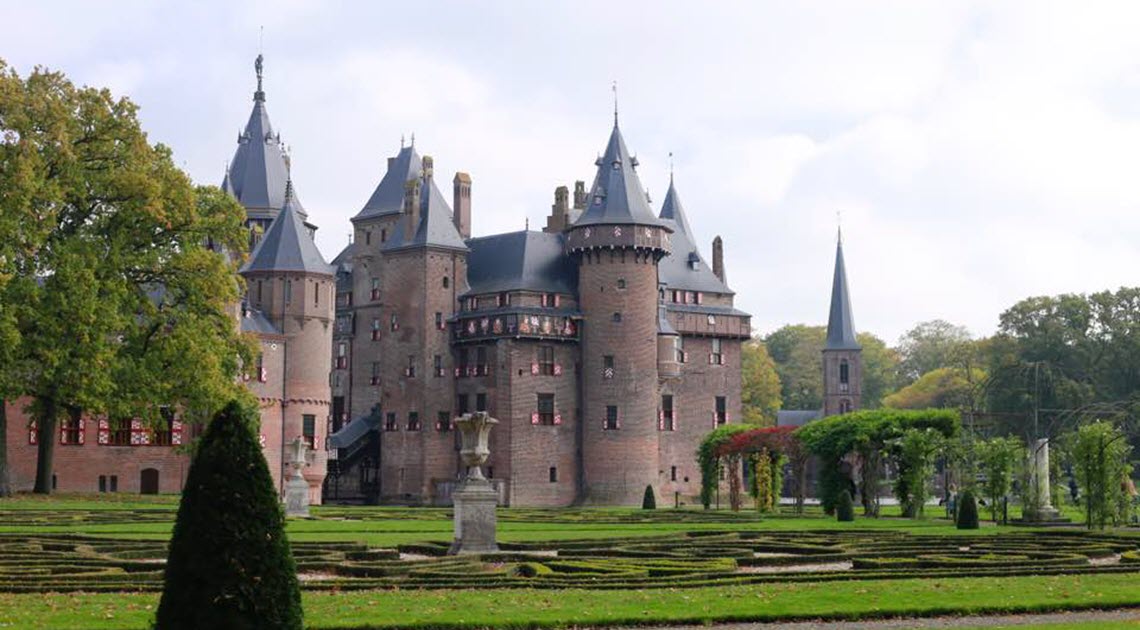 Dream Destination Netherlands Day 4 - Utrecht - Kasteel De Haar 2 (resized)