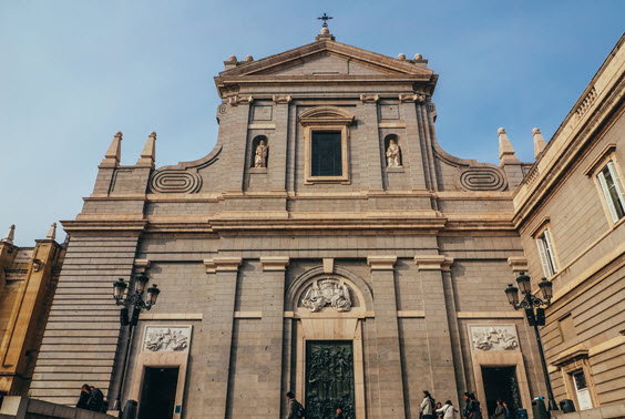 Dream Destination Spain - Day 1 - Madrid - Catedral de la Almudena 4