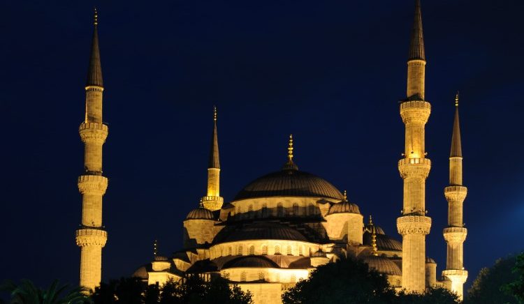 Dream Destination Turkey Day 9 - Istanbul - Blue mosque night