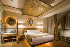 ห้องนอน Hotel Sultania- Boutique Class