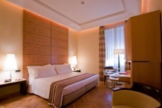 ห้องนอน โรงแรมโฟร์ตี้เซเว่น