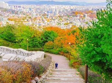 1.-ภูเขาบูกักซาน-Bugaksan-Mountain-2