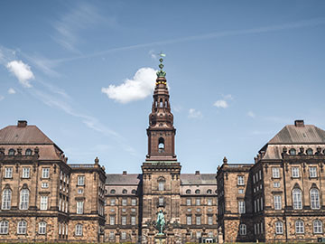 1.Christiansborg-Palace-2.jpg