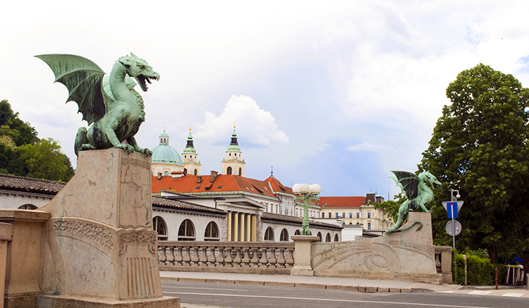 1.Dragon-bridge-1