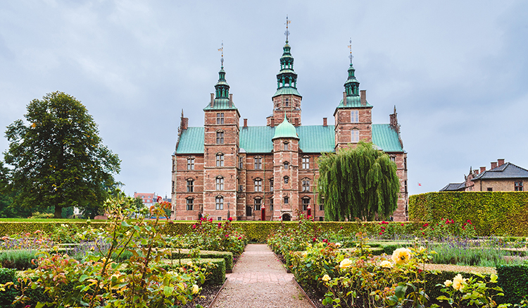 1.Rosenborg-Castle-1