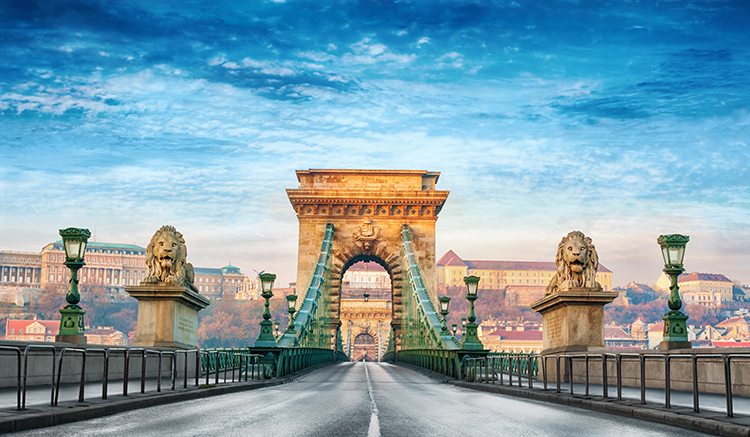 1.Széchenyi-Chain-Bridge-1