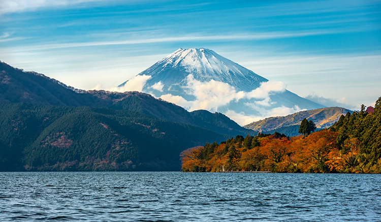 10-Lake-Ashi-1.jpg