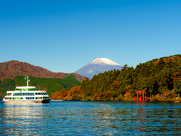 10-Lake-Ashi-2.jpg