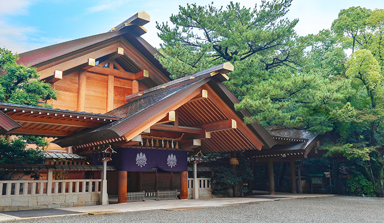 2.Atsuta-Shrine-1