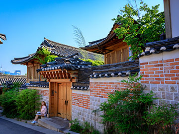 2.Bukchon-Hanok-Village-3.jpg
