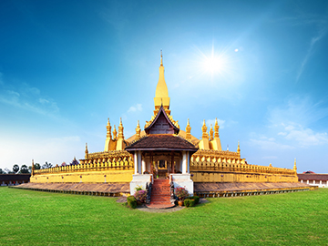 2.Pha-That-Luang-2