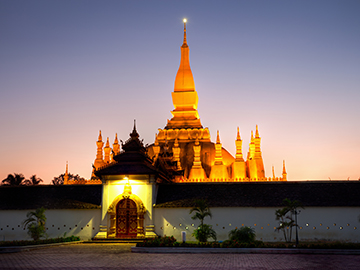 2.Pha-That-Luang-3