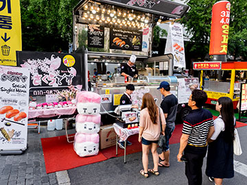 3.Cheonggyecheon-2.jpg