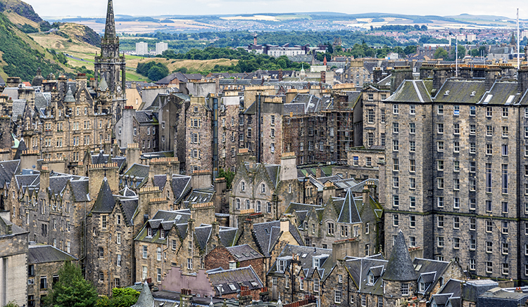 3.Edinburgh-Old-Town-1