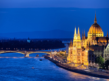 3.Hungarian-Parliament-Building-2