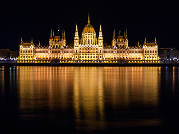 3.Hungarian-Parliament-Building-3