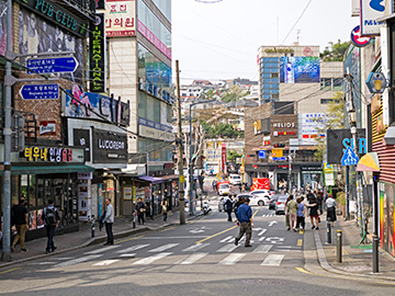 3.Itaewon-2