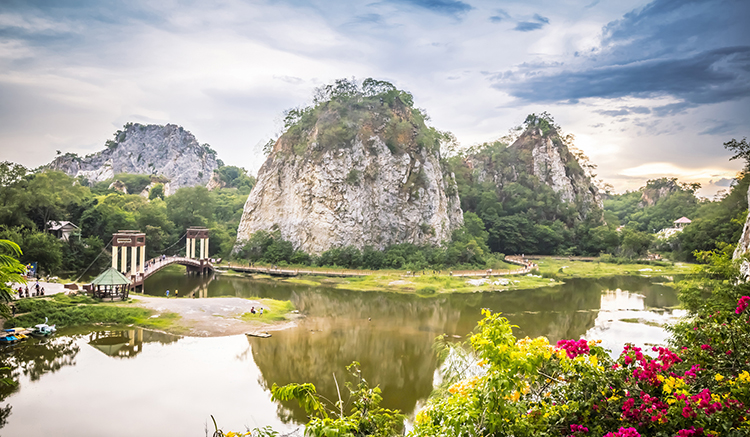 3.Khao-Ngu-Stone-Park-1