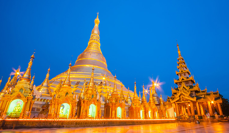 3.Shewdagon-Pagoda-1.jpg