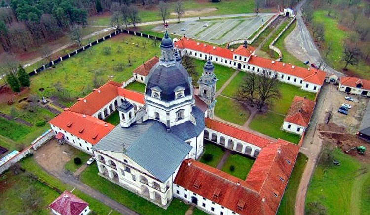 3.อารามและโบสถ์พาเซลิส (Pazaislis Monastery-4