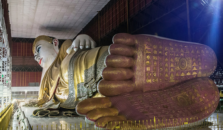 4.Chauk-Htat-Gyi-Pagoda-2.jpg