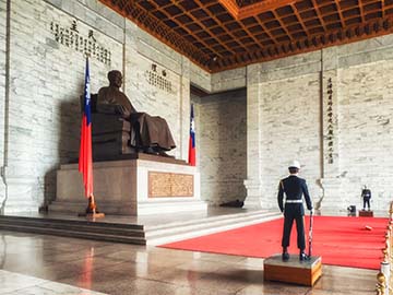 4.Chiang-Kai-Shek-Memorial-Hall-3.jpg