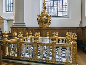 4.Church-of-Our-Saviour-2.jpg