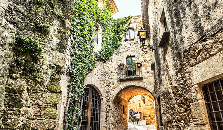 4.Girona-1.jpg