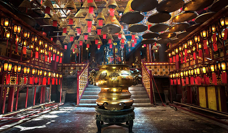 4.Man-Mo-Temple-1.jpg