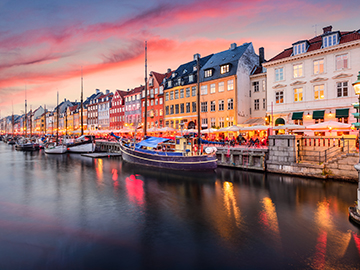 4.Nyhavn-Harbour-3