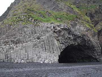 4.Reynisfjara-3.jpg