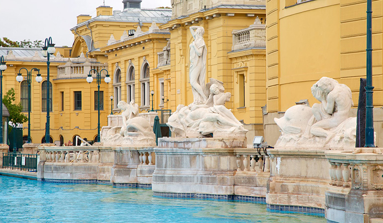 4.Széchenyi Thermal Bath-1