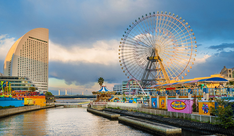 4.Yokohama-Cosmo-World-1.jpg