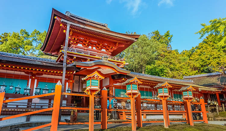 4.ศาลเจ้าคาสุงะไทฉะ-Kasuga-Taisha-Shrine-1.jpg