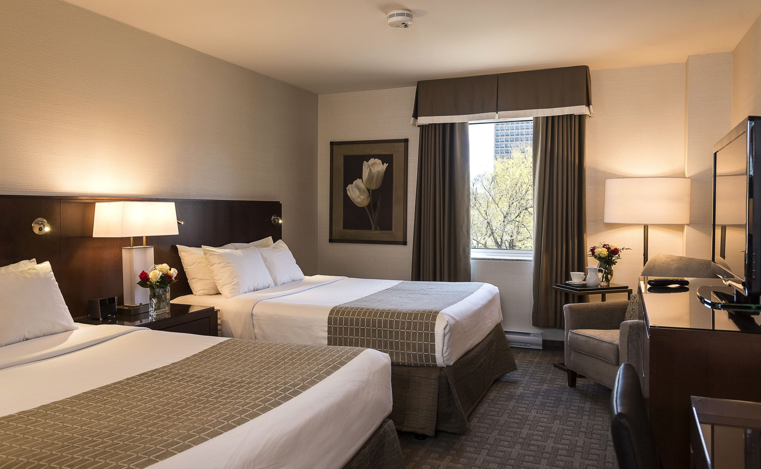 Lord Elgin Hotel-01