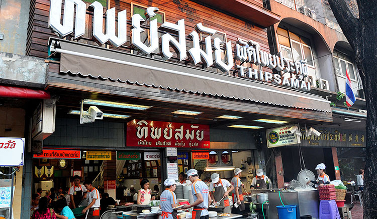 5-ทิพย์สมัย ผัดไทยประตูผี-1