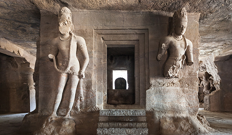 5.Elephanta-Caves-1.jpg