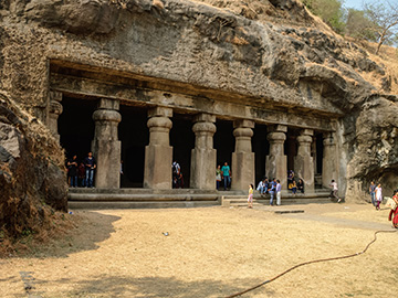 5.Elephanta-Caves-3.jpg