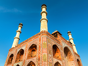 5.Tomb-of-Akbar-the-Great-2.jpg