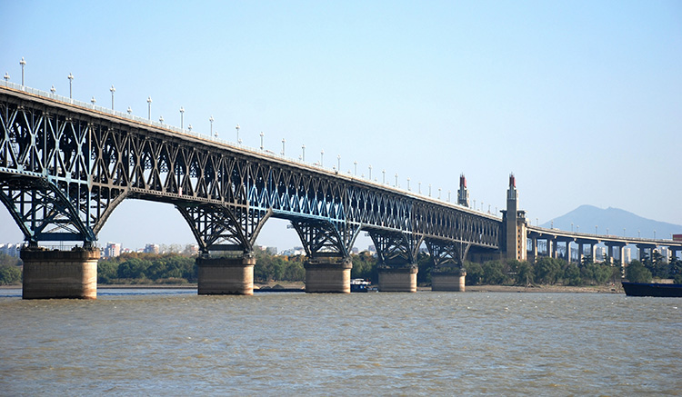 5.สะพานข้ามแม่น้ำแยงซีที่นานกิง-2.jpg