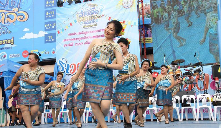 6-ถนนข้าวเหนียว-3