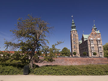 6.Rosenborg-Castle-2.jpg