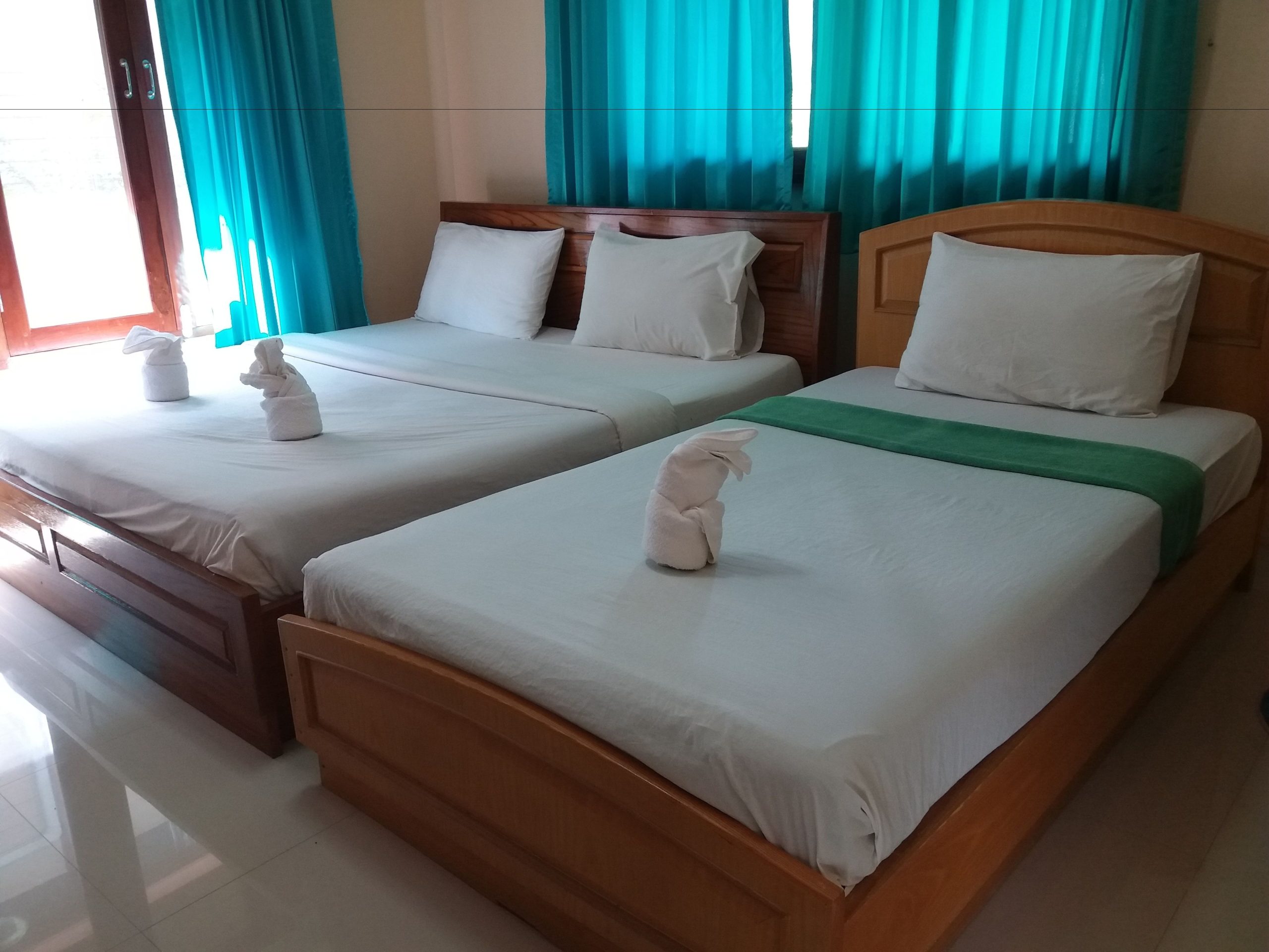 ภูโอบ น้ำใส คันทรี รีสอร์ท-01