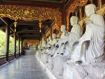 9.Bai-Dinh-Pagoda-3.jpg