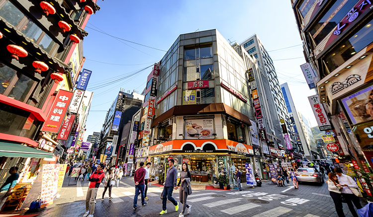 9.Myeong-Dong-Shopping-Street-1.jpg