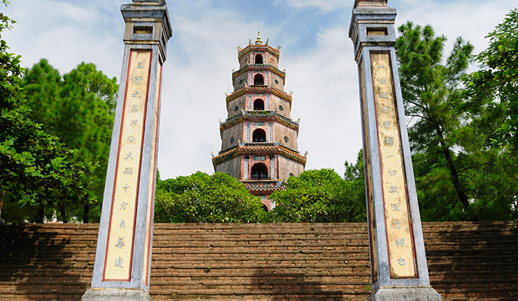 9.วัดเจดีย์เทียนมู่-เมืองเว้-ประเทศเวียดนาม-1.jpg