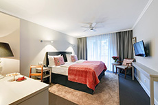Admiral Hotel (1)